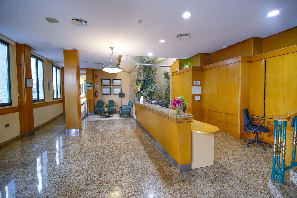 托雷德尔马尔 Mainake Costa Del Sol酒店 外观 照片